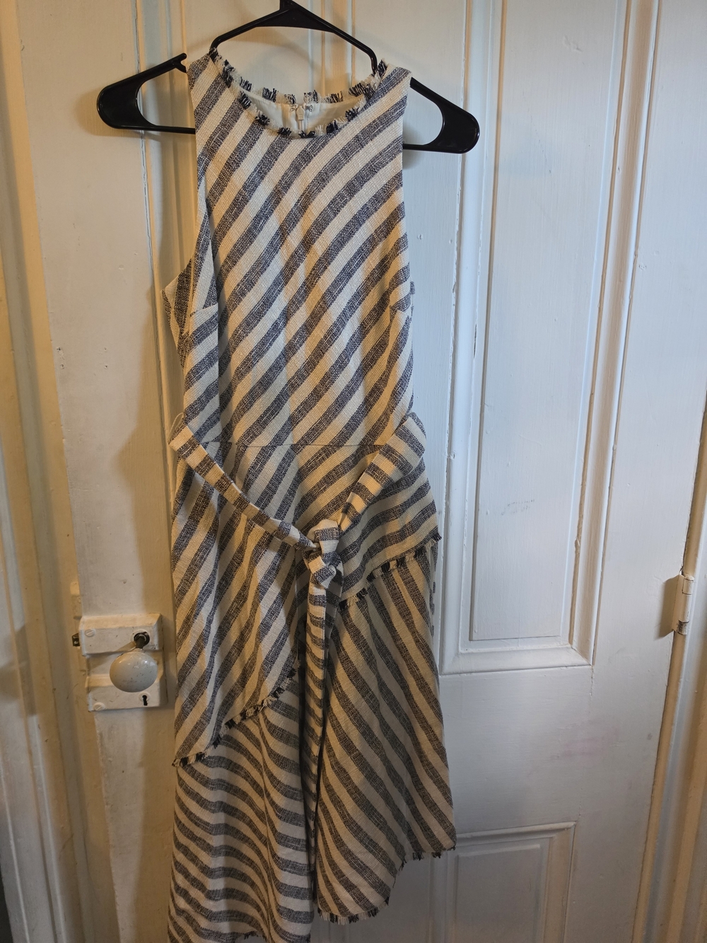 Banana Republic Striped Sleeveless Midi Dress in Cream And Navy